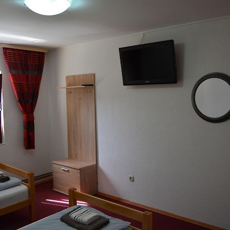 Hostel Denal Sarajevo Buitenkant foto