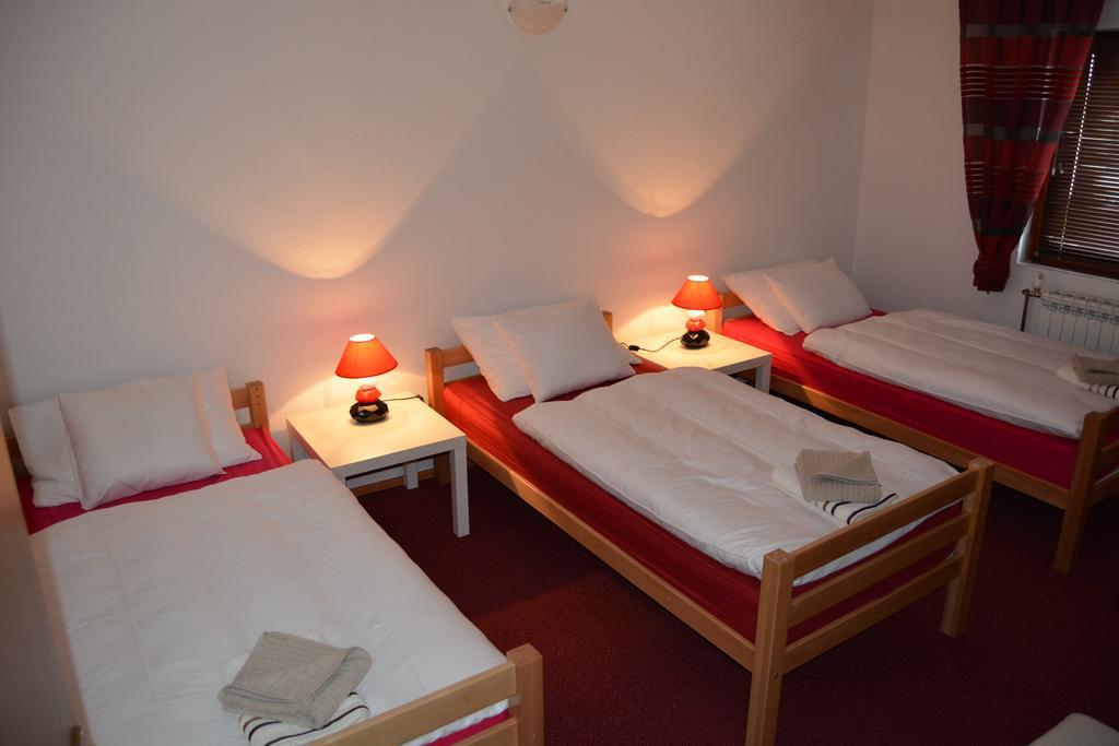 Hostel Denal Sarajevo Kamer foto