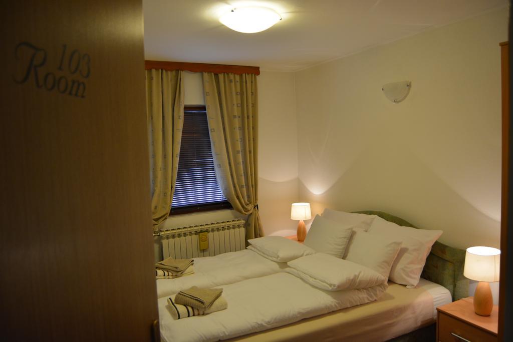 Hostel Denal Sarajevo Kamer foto