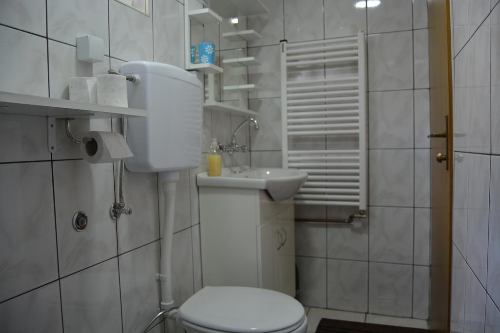 Hostel Denal Sarajevo Buitenkant foto