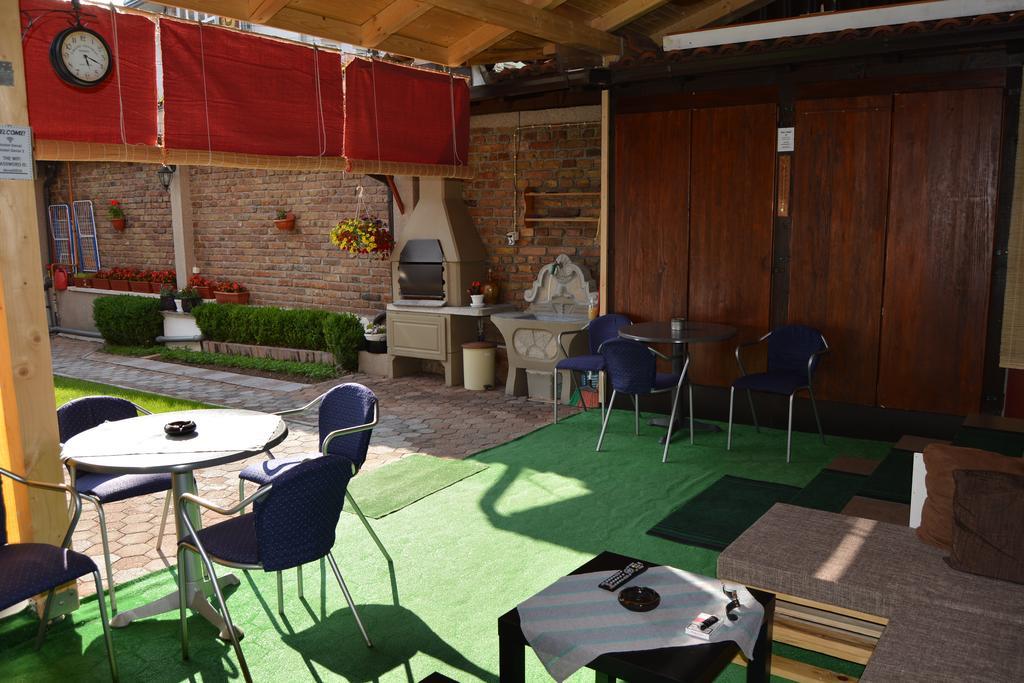 Hostel Denal Sarajevo Buitenkant foto